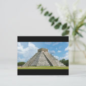 Carte Postale Pyramide de Chichen Itza El Castillo de Kukulcan (Debout devant)