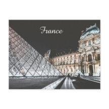 pyramide de verre du Louvre paris pyramide