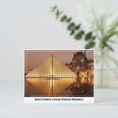 Carte Postale Pyramide du Musée du Louvre de Paris (Debout devant)