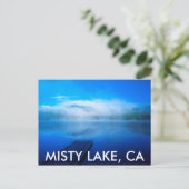 Carte Postale Quai sur le lac de brouillard calme, Californie (Debout devant)