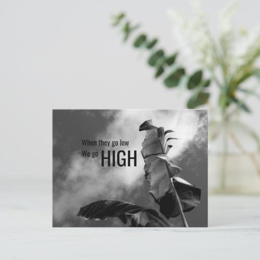 Carte Postale "Quand ils vont bas, nous allons haut" Personnalis (Debout devant)