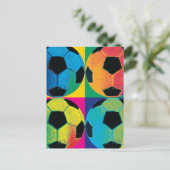 Carte Postale Quatre balles de football de couleurs différentes (Debout devant)