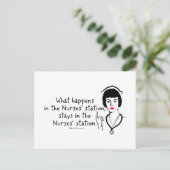 Carte Postale Que se passe-t-il au poste des infirmières (Debout devant)
