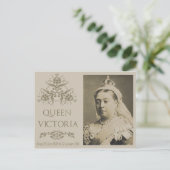 Carte postale Queen Victoria (Debout devant)