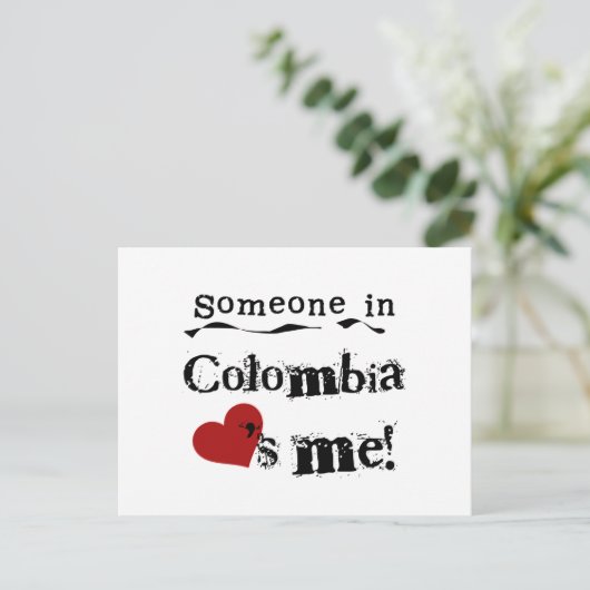 Carte Postale Quelqu'Un En Colombie M'Aime (Debout devant)