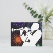 Carte Postale Qui est cet homme à la clarinette? (Debout devant)