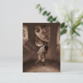 Carte Postale Qui est là ? (Debout devant)