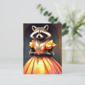 Carte Postale Raccoon Wearing Evening Gown (Debout devant)