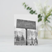 Carte Postale Ramassez les enfants perdus à la Maison Lion : 194 (Debout devant)