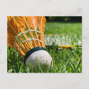 Carte Postale Raquette de badminton sur de l'herbe verte un jour