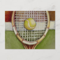 Raquette de tennis avec balle posée sur le court