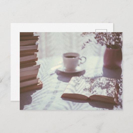 Carte Postale reading in bed cup of tea (Devant / Derrière)