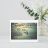 Carte Postale Reading Under Sea beau art imaginaire original (Debout devant)