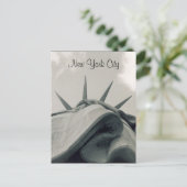 Carte Postale recherche d'une couronne de liberté (Debout devant)