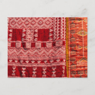 Carte Postale Red carpet at market