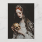Carte Postale Red haired Woman With a Gold Skull (Devant)