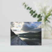 Carte Postale Réflexions sur le coucher du soleil (Debout devant)