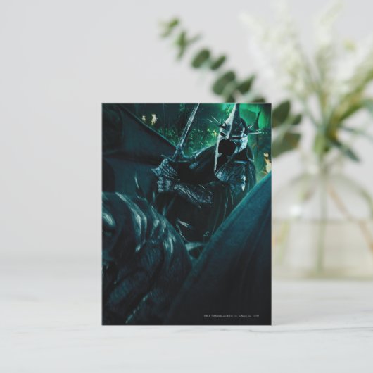 Carte Postale Refroidissement avec épée (Debout devant)