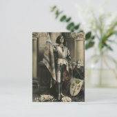 Carte Postale Représentation vintage de Jeanne d'Arc (Debout devant)