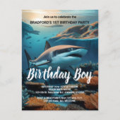 Carte Postale Requin majestueux glissant à travers les profondeu (Devant)