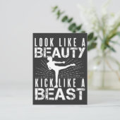 Carte Postale Ressemblent À Beauté Kick Comme Beast Women Kickbo (Debout devant)