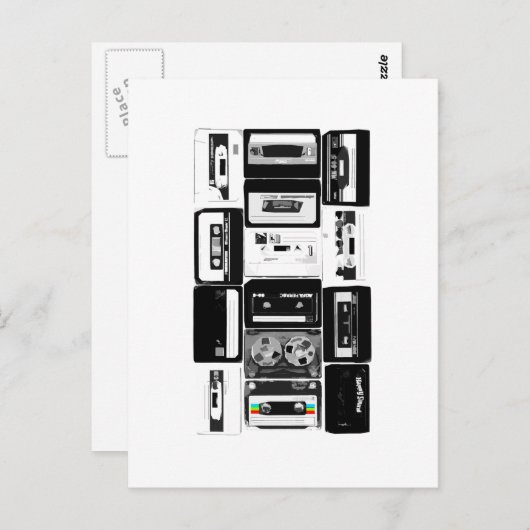 Carte Postale Rétro. groupe de cassettes audio b&w (Devant / Derrière)