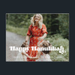 Carte Postale Retro vintage script Happy Hanoukka photo<br><div class="desc">Bonne carte Hanoukka ! Une typographie moderne pour cette collection de cartes photos de vacances. Pour customiser avec votre photo de famille préférée. Vous pouvez aussi facilement changer la couleur de la police et de l'arrière - plan à votre goût.</div>