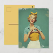 Carte Postale Retro Woman Sending Love (Devant / Derrière)
