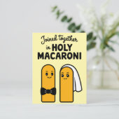 Carte Postale Réunis Dans de Drôle de Macaroni Saint (Debout devant)