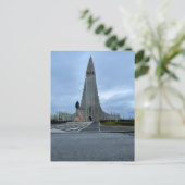 Carte Postale Reykjavik Islande Cathédrale de Hallgrimskirkja (Debout devant)