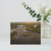 Carte Postale Rivière Essequibo, plus long fleuve de Guyana, et (Debout devant)