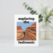 Carte Postale Rocher sédimentaire explorant les sédiments randon (Debout devant)
