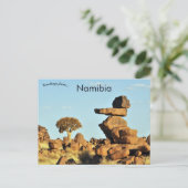 Carte Postale Roches et arbres en Namibie (Debout devant)