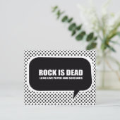 CARTE POSTALE ROCK EST MORT. LONGUE LIVE PAPIER ET SCISSORS. (Debout devant)