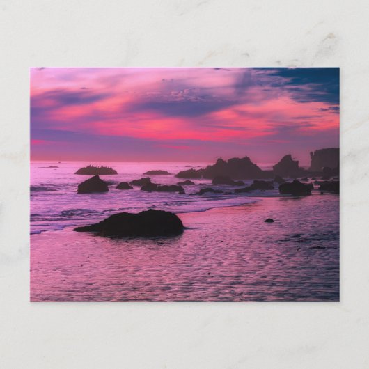Carte Postale Rocky Beach avec coucher de soleil rose et violet  (Devant)