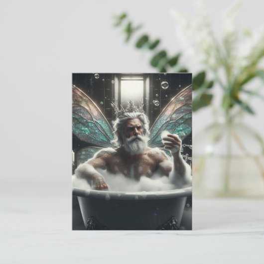 Carte Postale Roi fée dans le bain moussant (Debout devant)