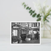 Carte postale Roman Ristorante (Debout devant)
