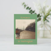 Carte Postale Romance à Washington (Debout devant)