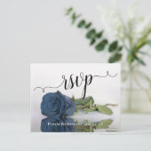 Carte Postale Romantique Dusty Steel Blue Rose mariage RSVP (Debout devant)