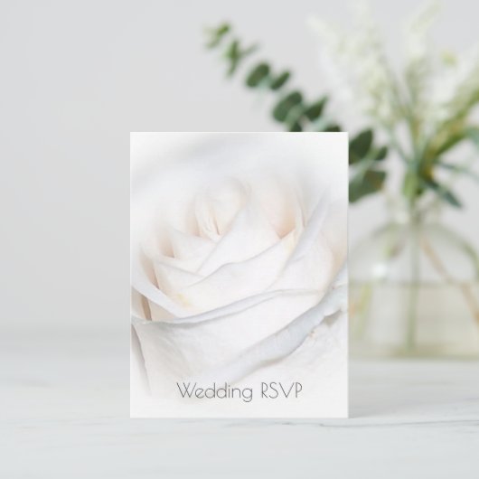 Carte Postale Rose blanche Mariage personnalisé RSVP (Debout devant)