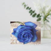 Carte Postale Rose bleu (Debout devant)