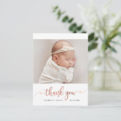 Carte Postale Rose Gold Script Simple Baby Photo Merci (Debout devant)