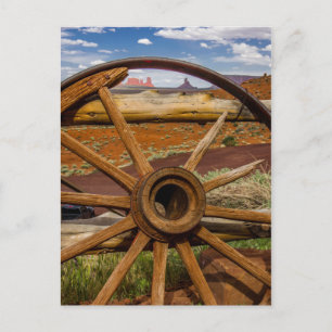 Carte Postale Roue de wagon en gros plan, Arizona