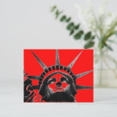 Carte postale Rouge noir blanc Statue de Liberty P (Debout devant)