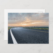 Carte Postale Route Tarmac vide contre Sunset Sky (Devant / Derrière)