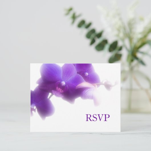 Carte postale RSVP de mariage violet (Debout devant)