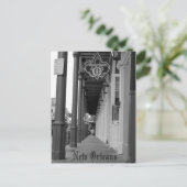 Carte Postale Rue de Bourbon (Debout devant)