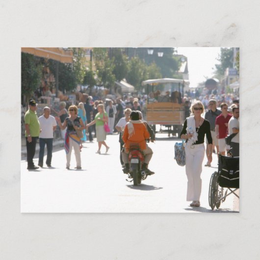 Carte Postale Rue très passante à Katakolon en Grèce (Devant)