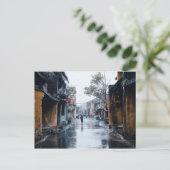 Carte Postale Rues pluvieuses du Vietnam (Debout devant)
