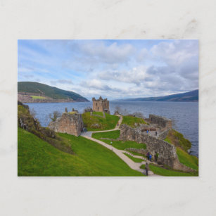 Carte Postale Ruines du château d'Urquhart le long de Loch Ness,